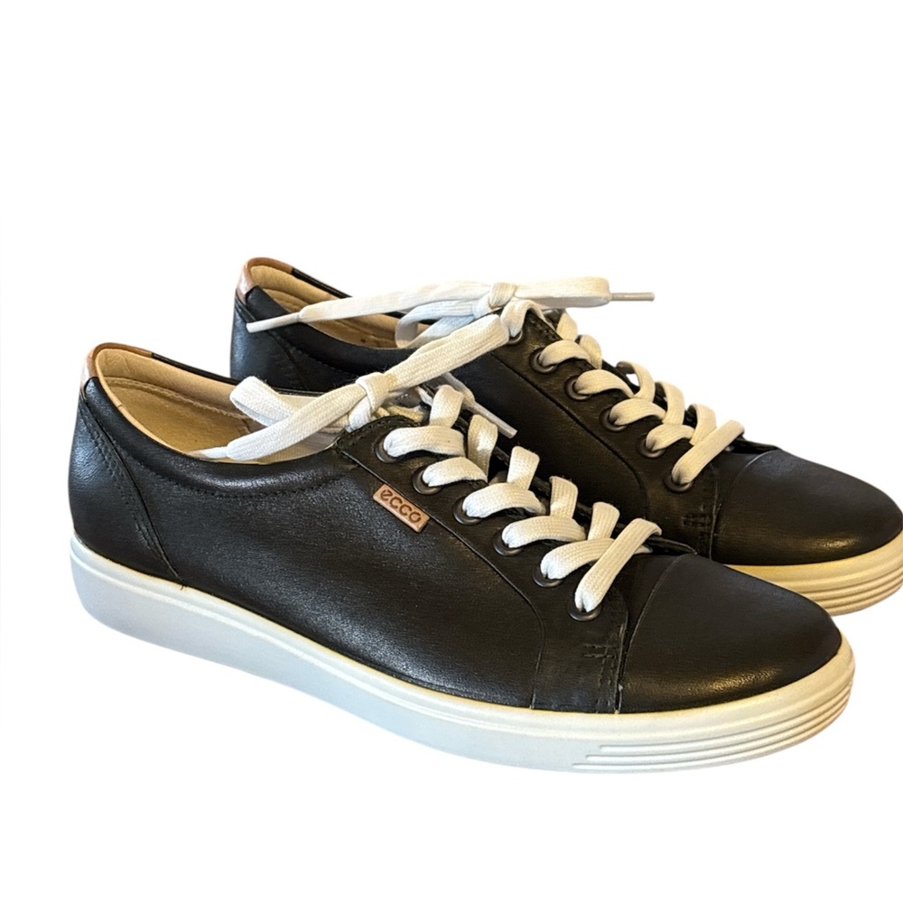 Ecco Women’s Black Leather Sneakers.